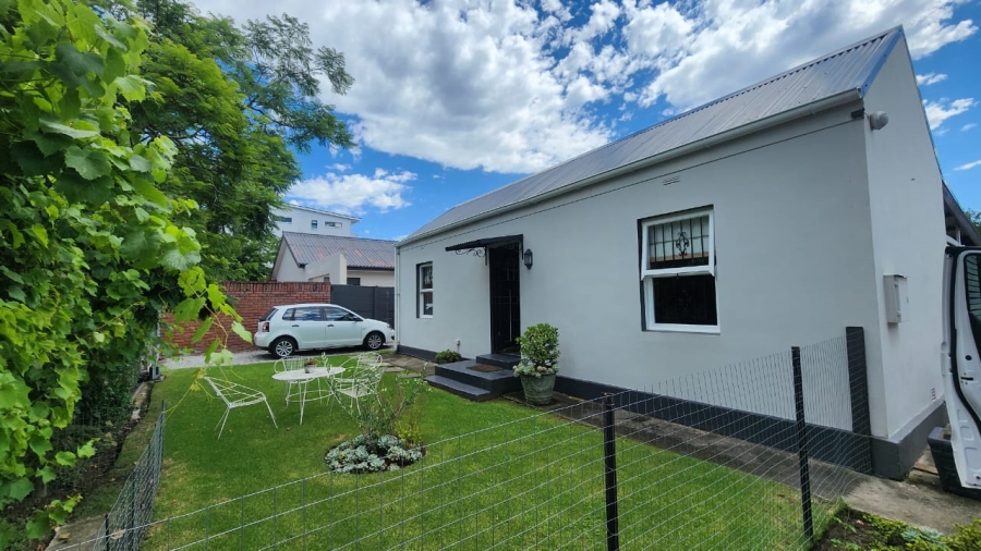 4 Bedroom Property for Sale in Bodorp Western Cape